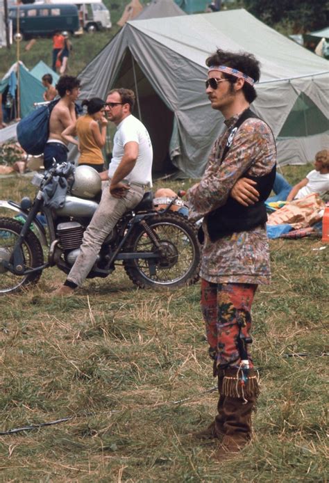Fans Of The Woodstock Festival Photographs That Show Just How