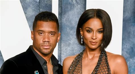 Russell Wilson S Wife Blasted For Showing Up Oscars Party Naked