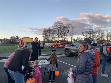 Upper Allen Police Attend Spooktacular Trunk-or-Treat Event – Upper