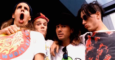 1990 The Red Hot Chili Peppers Career In Photos Rolling Stone