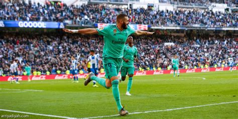 كورتوا، ميندي، راموس، فاران، كارفخال، كاسيميرو، كروس، مودريتش، إيسكو، فينيسوس، وبنزيما. الريال يتصدر الدوري الإسباني بثنائية فاران وبنزيما | صحيفة ...