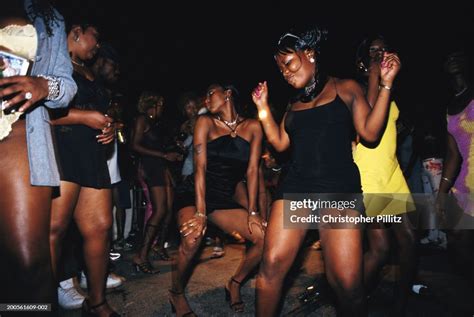 Jamaica Kingston Group Of Women Dancing In Street Night News Photo Getty Images