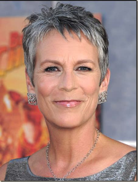 But it can be so much more, as curtis proves. Jamie Lee Curtis. | Kurzhaarschnitte, Frisuren kurze graue haare, Haarschnitt kurze haare