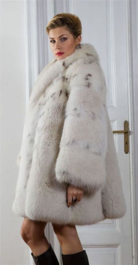 Nadire Atas On Women S Designer Fur Coats Jackets Girls Fur Coat Fur Street Style Fur Fashion
