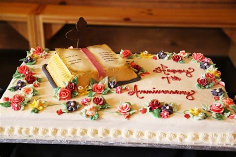 First attempt at gumpaste/fondant roses. Billy Graham Library 7th Anniversary