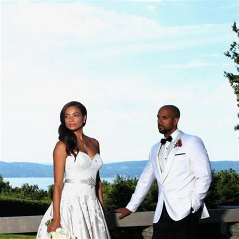 First Look Mistresses Star Rochelle Aytes Marries Cj Lindsey