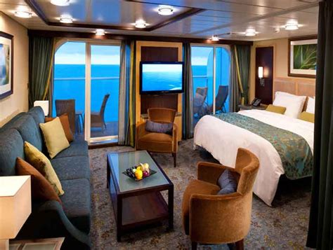Informative page based on royal caribbean's allure of the seas. Grand Suite Review on the Oasis of the Seas and Allure of ...