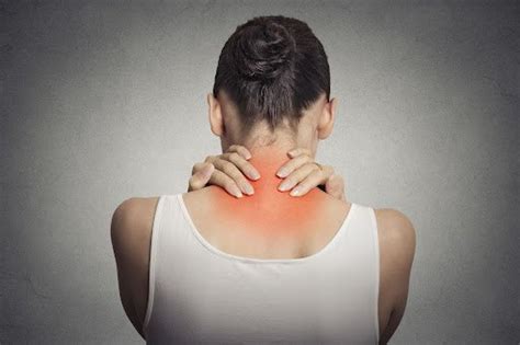Common Causes Of Neck Pain And How To Treat It Stephi Lareine