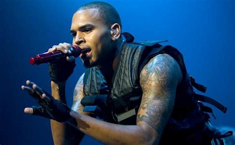 Reviewed by bryan on thursday february 1. Chris Brown lança clipe de "Don't Wake Me Up". - GALAXY ...