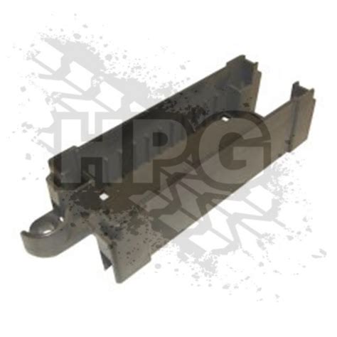 Does any one know how to remove the fuse box? Hummer Parts Guy (HPG) - 5939289 | BASE, FUSE BOX (MODULE)