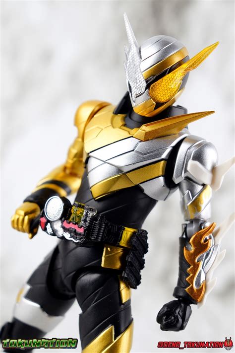 With banjou now against him, sento must find a way to fight and survive as he hunts for the truth to stop the blood tribe in. Toku Toy Box: S.H. Figuarts Kamen Rider Build Trial Form ...