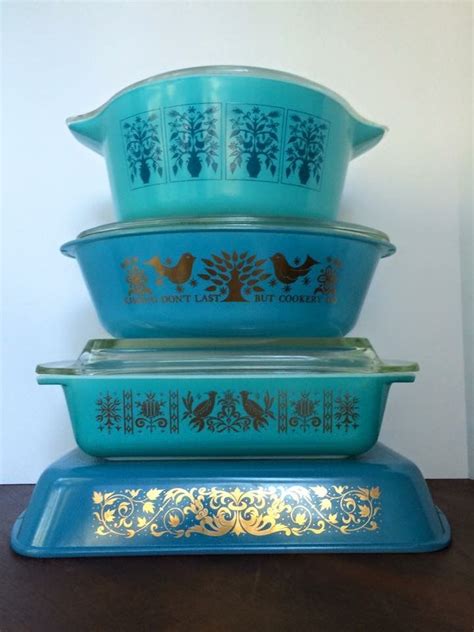 Pin By Debbie Ahrens On Vintage Glassware Pyrex Vintage Rare Pyrex Pyrex Collection