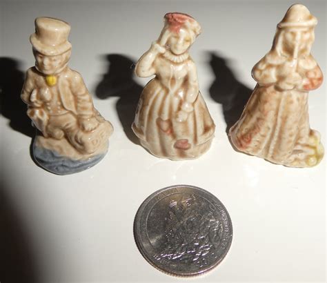 Three Wade Figurines Nursery Rhyme Doctor Queen Of Hearts Pied Etsy
