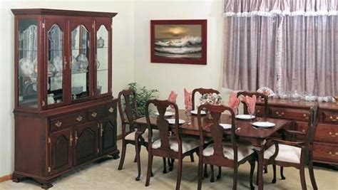 9 results chair back style: Used Queen Anne Dining Room Set (With images) | Cherry ...