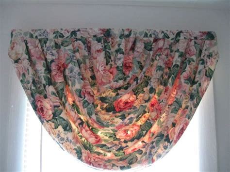 Never miss out with 13 live right now for shabby chic. Valances Floral Shabby Chic Set of 3 Country Farmhouse ...