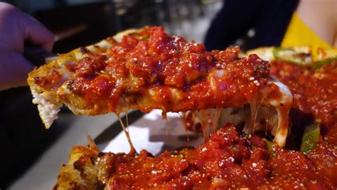 Here's the best Chicago-style, deep-dish pizza in Phoenix