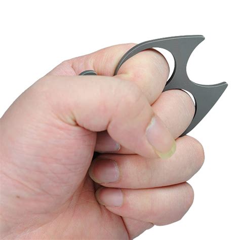 Alloy Cat Self Defense Keychain Steel Finger Knuckles Keychain