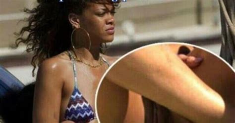 Photos Rihanna Exposed Her Private Part Through Bikini