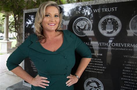 Pin Ups Who Empower Veterans Raise Support