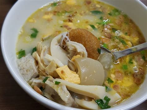Kikil sering diolah jadi berbagai masakan yang menggugah selera. Resep Soto Kikil Betawi - 13 Resep Sederhana Untuk Cara ...