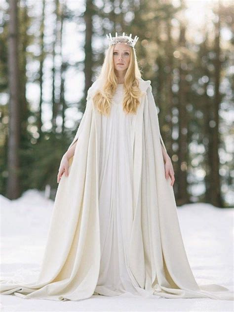 Amazing Wedding Dresses Styles For Winter Wonderland Weddings 44 Winter
