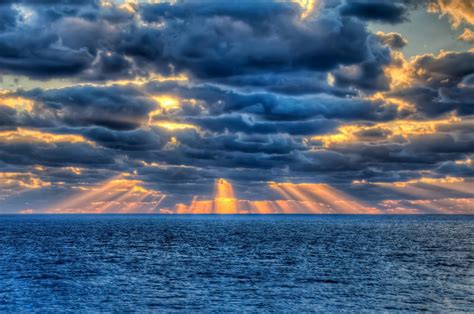 Sun Rays Through Clouds Wallpapers Wallpaper Cave