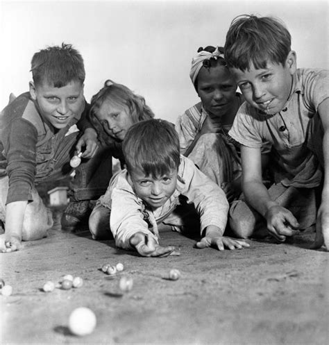 Kids With Marbles 1940s Photo By Sam Shaw Rthewaywewere