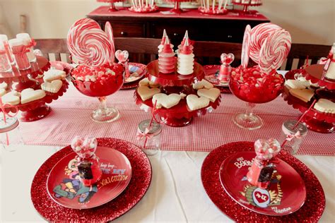 Be Mine Vintage Valentine Dessert Table