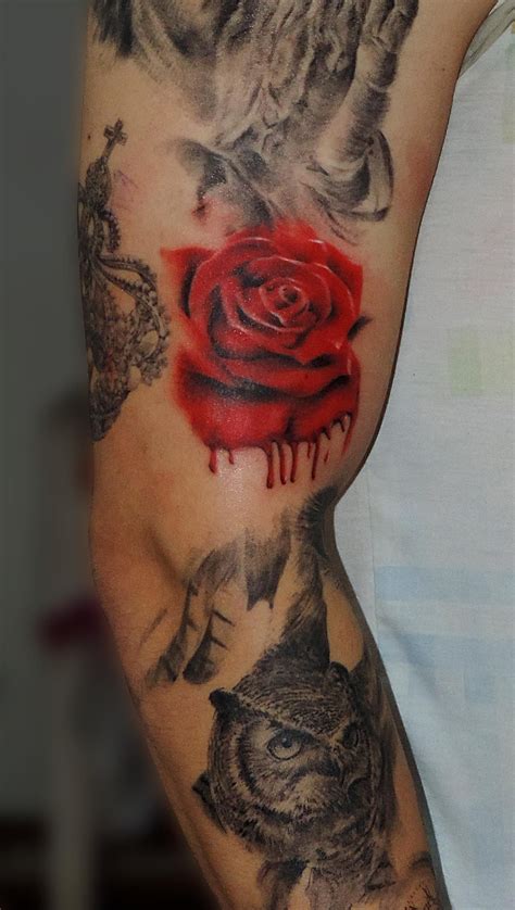 30+ Bleeding Rose Tattoo Design Ideas With Meaning - EntertainmentMesh