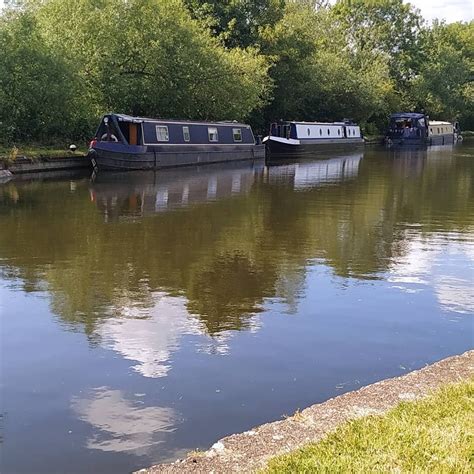 Bike Ride Along Canal Stopping For Refreshments Bikeride Canal Barges Harefield