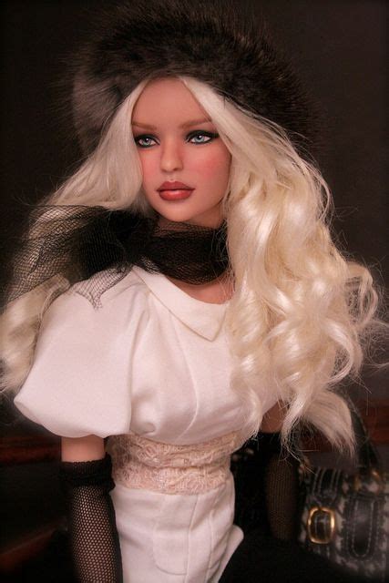 Omg This Is One Of The Most Beautiful Dolls Ive Ever Seen I Just Love Her White Blonde