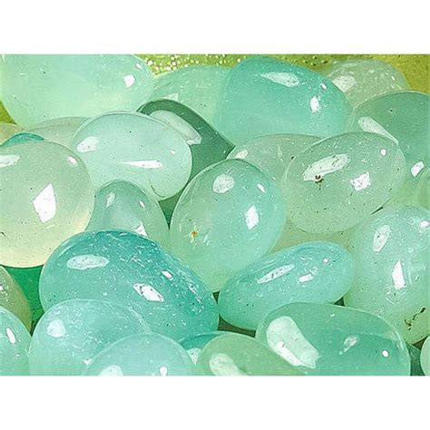 Light Green Highly Polished Shiny Pebble Stone For Landscaping At Rs