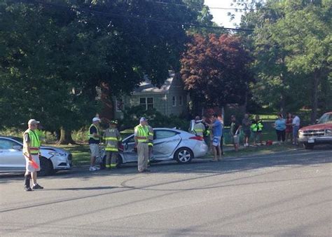 No Injuries Reported 3 Car Smackup On Main Road In Southold Police