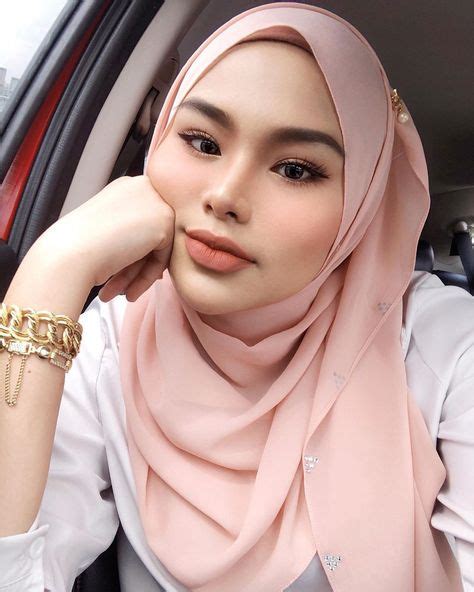 Gambar Mungkin Berisi Satu Orang Atau Lebih Dan Dekat Beautiful Hijab Indonesian Girls