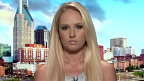 Tomi Lahren Sounds Off On Aoc Stop Incentivizing Illegal Immigration