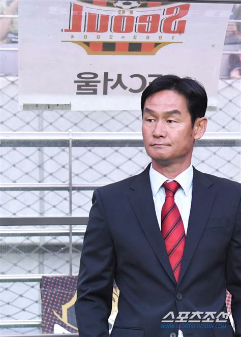 Maybe you would like to learn more about one of these? 포르투갈전에 깜짝 놀란 최용수 감독 "FIFA 게임하는 줄 알았다"