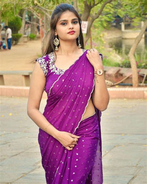 Pin By Shrikant Sardesai On My Saves Curvy Women Outfits Beautiful Dresses Short Beautiful