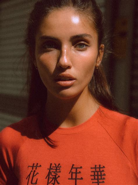 Laura Bensadoun Model Superbe Connecting Fashion Talents