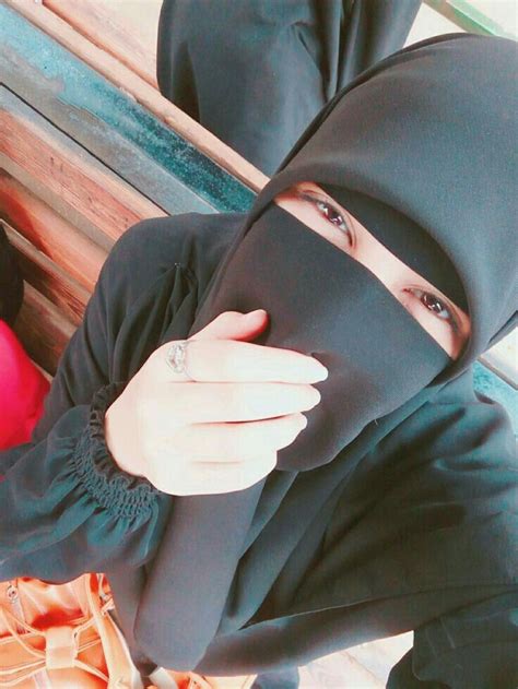 Pin By Mughees Zahid On Abaya Girl Hijab Islamic Girl Niqab Fashion