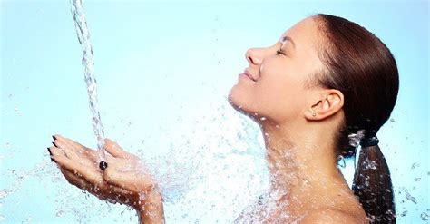 7 Manfaat Mandi Air Dingin Di Pagi Hari Menyehatkan Fisik Dan Mental