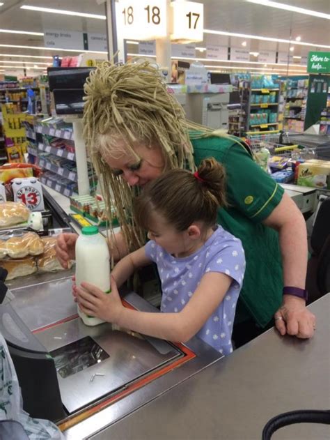 Morrisons Worker Praised For Helping Blind Autistic Girl Who Went Into Meltdown Metro News