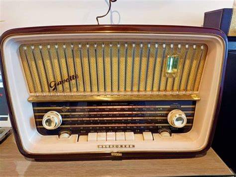 Vintage Telefunken Gavotte 5253w Tube Radio Stereofiles Audio
