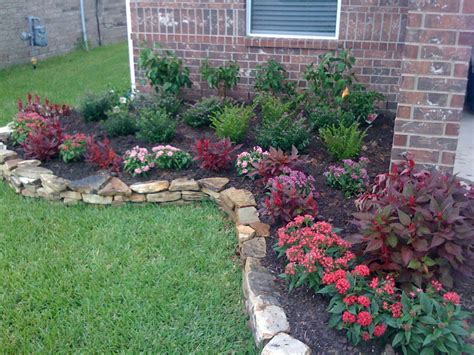 10 Small Flower Bed Ideas For Front Of House