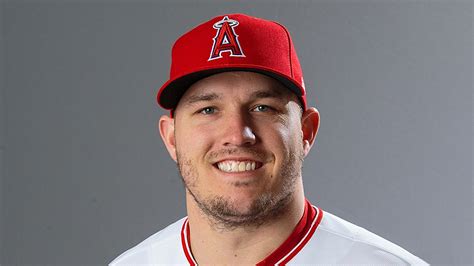 Los Angeles Angels Star Mike Trout Agrees To Record 12 Year Contract Fox News