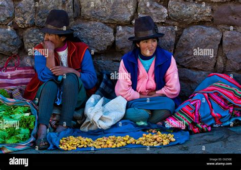 Peruvian Women In A Market In Cusco Peru Stock Photo Alamy