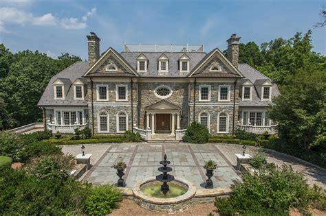 A 16,000-square-foot Georgian mansion just hit the market in McLean | WJLA