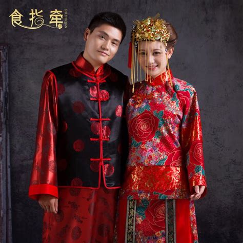 Traditional Chinese Retro Wedding Suits Red Ornate Wedding Dress