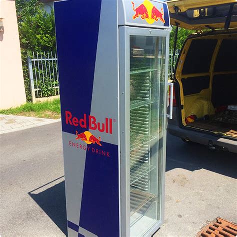 Red bull racing esports подлинная учетная запись @redbullracinges. Kühlschrank
