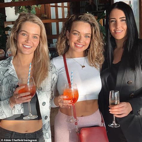 The Bachelor S Abbie Chatfield Snubs Chelsie Mcleod And Matt Agnew In Tribute Piece Daily Mail