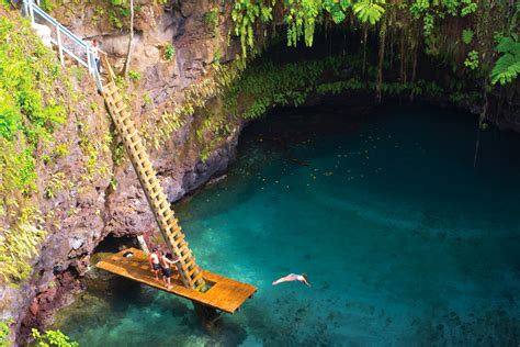 96 Swim In Samoas To Sua Ocean Trench International Traveller Magazine